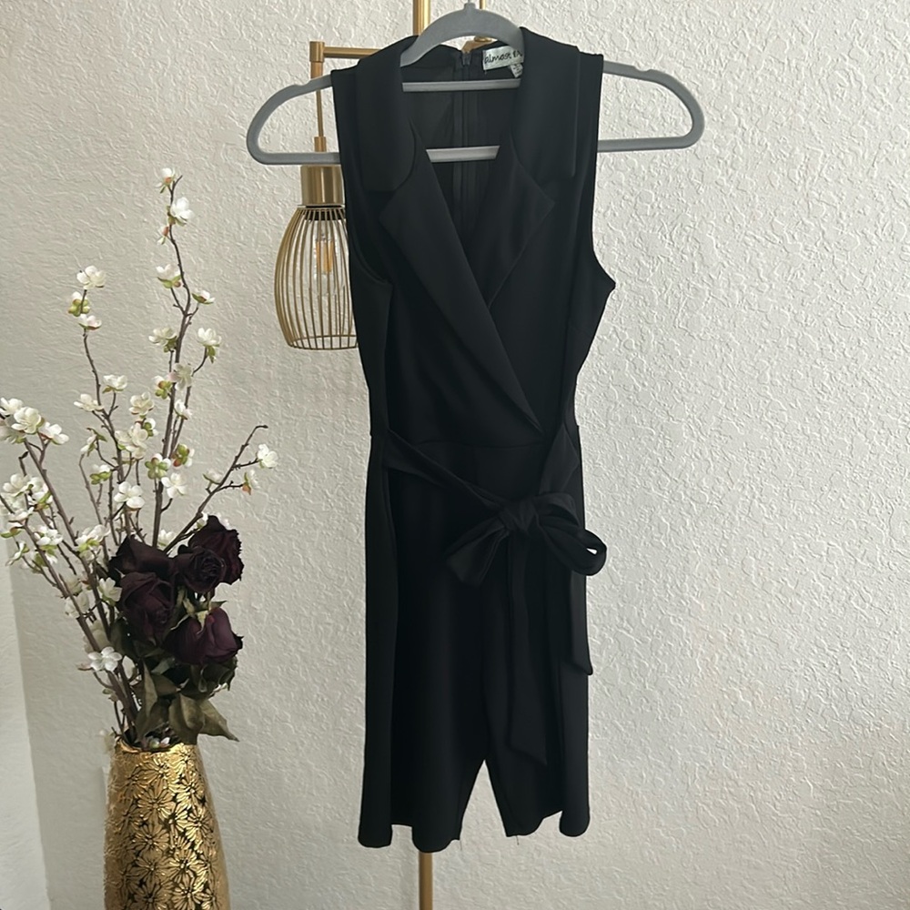 Black jumpsuit 🖤 Small